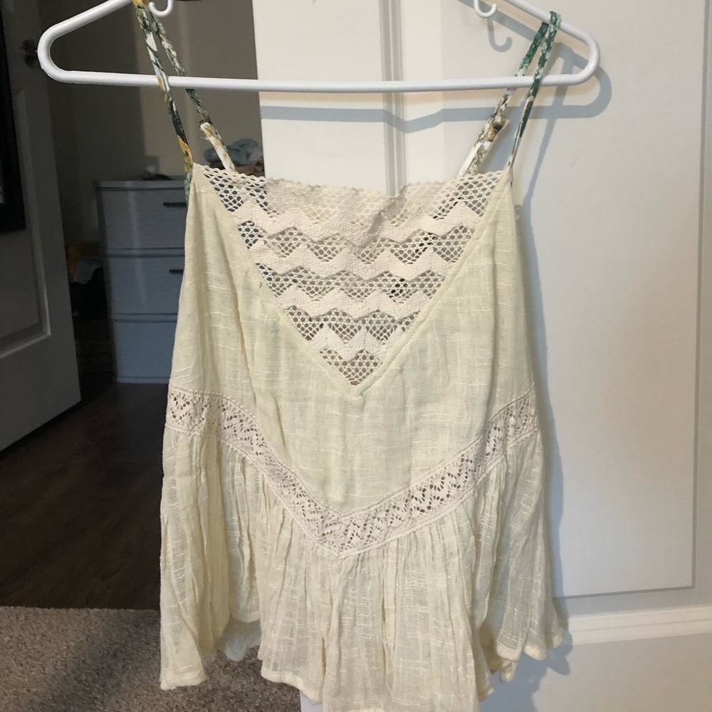 Buckle tank